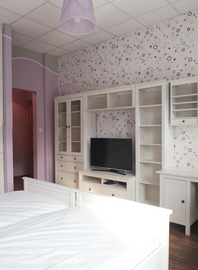 Hotel Orix Jachymov Bagian luar foto