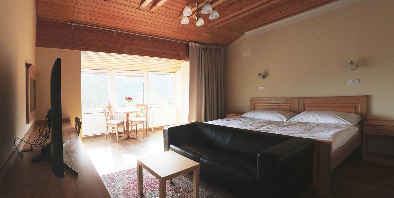 Hotel Orix Jachymov Bagian luar foto