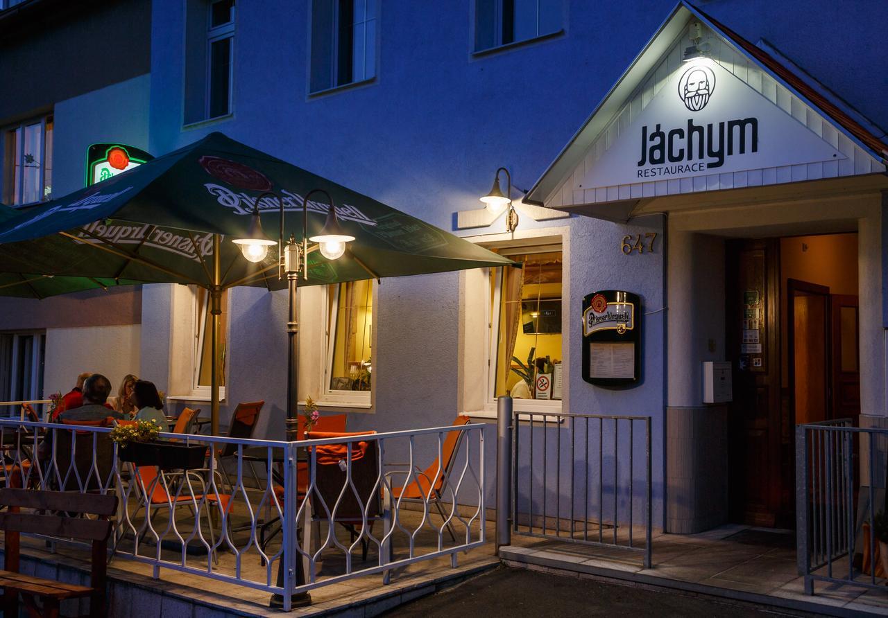 Hotel Orix Jachymov Bagian luar foto