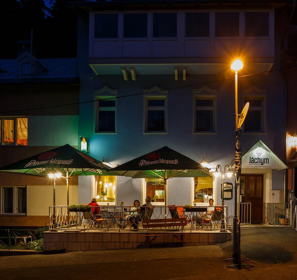 Hotel Orix Jachymov Bagian luar foto